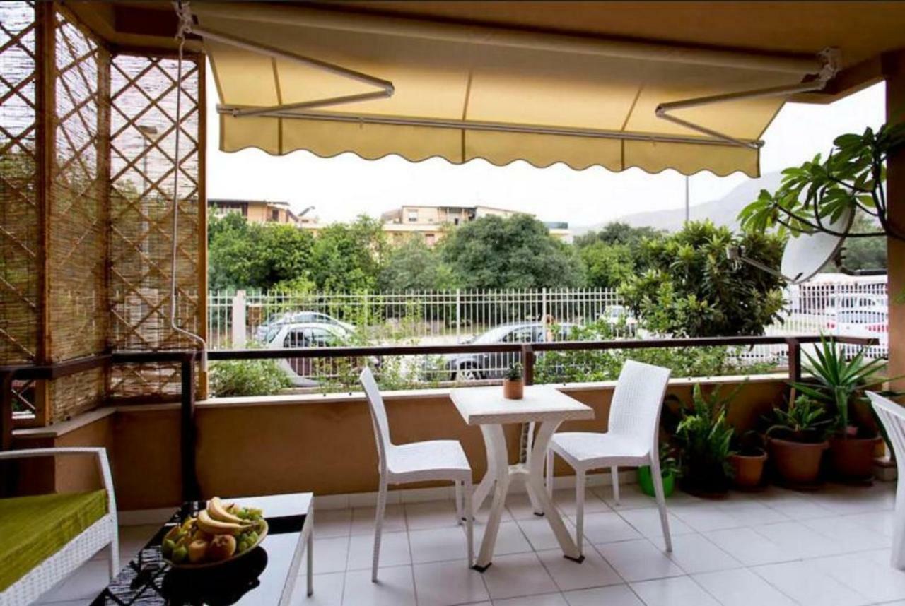 Nest Apollo Apartment Mondello Exterior photo